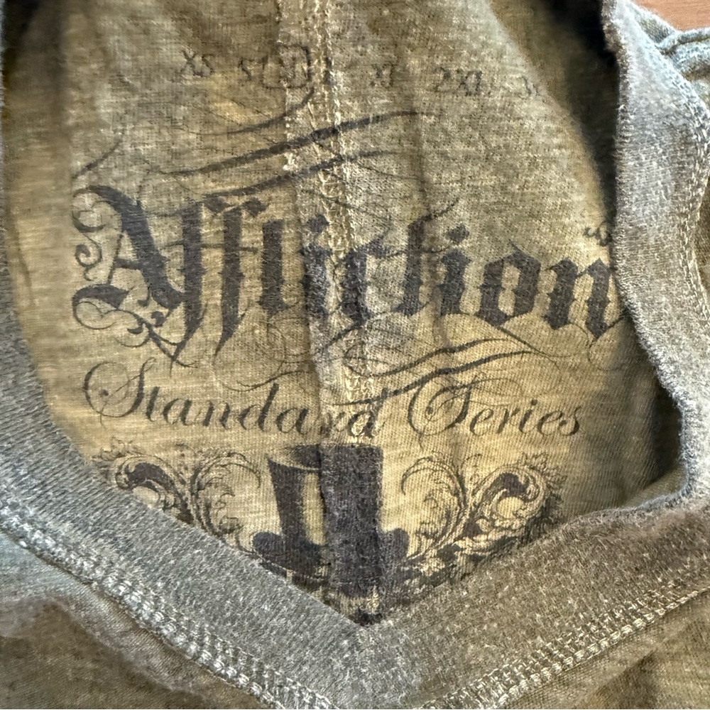 Affliction Standard Series Vneck Graphic Vintage Wash Tee Mens Size Medium Green - Picture 10 of 10